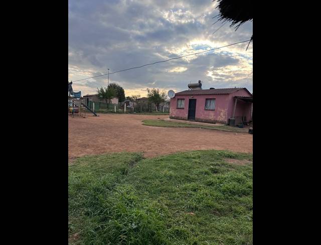 2 BEDROOM HOUSE FOR SALE IN VILLA LIZA